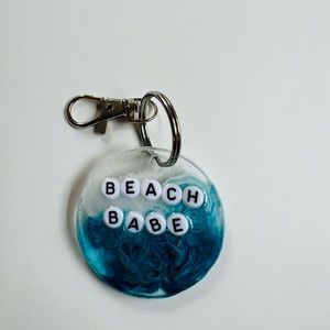 Custom Resin Keychain “Beach Babe”